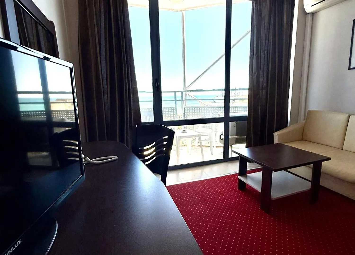 ****  Hotel Rеgina Zlate písky Bulharsko