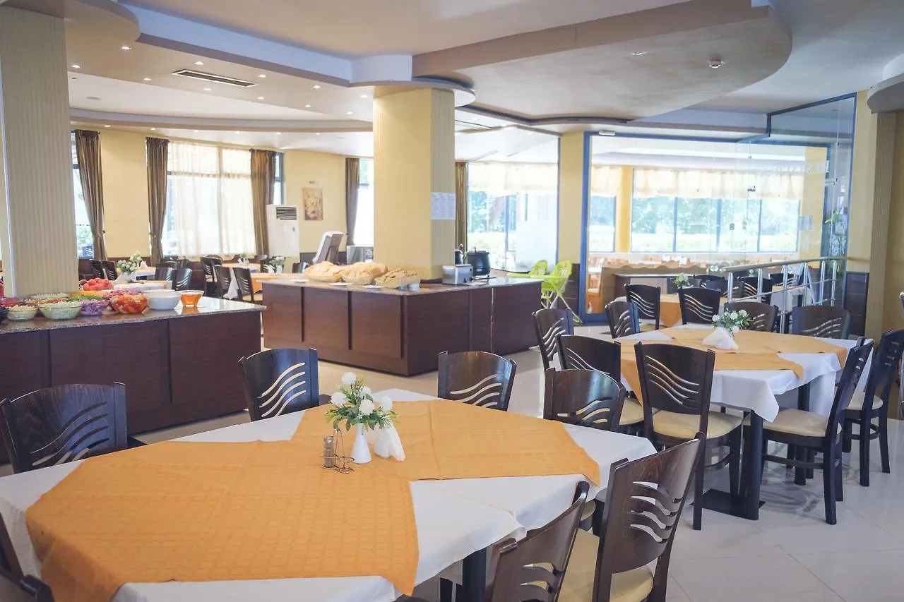Hotel Rеgina Złote Piaski 4*,